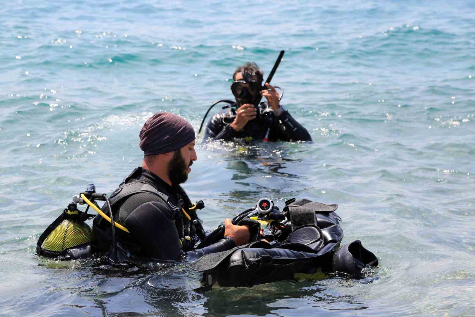 Dünyaca ünlü sahilden günlük 60 ton atık toplanıyor
