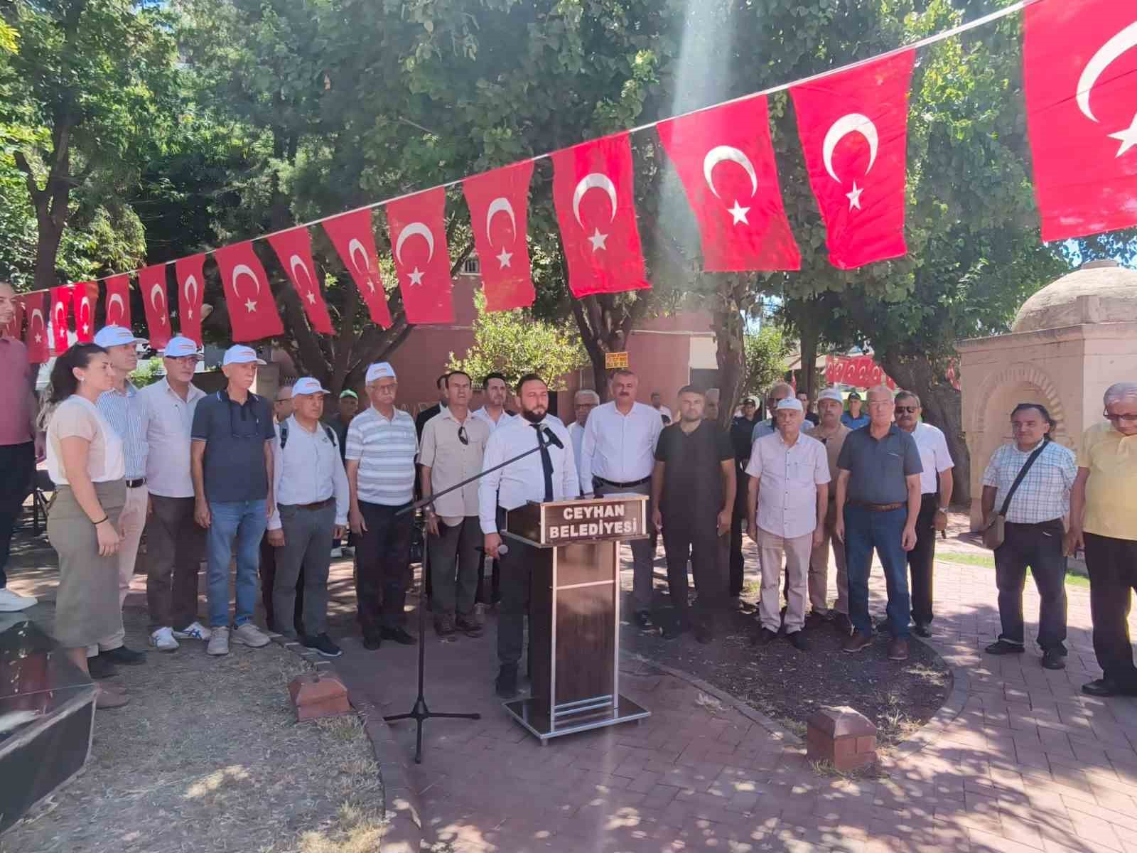 Ceyhan Belediyesi, 1998 depreminde hayatını kaybedenleri andı
