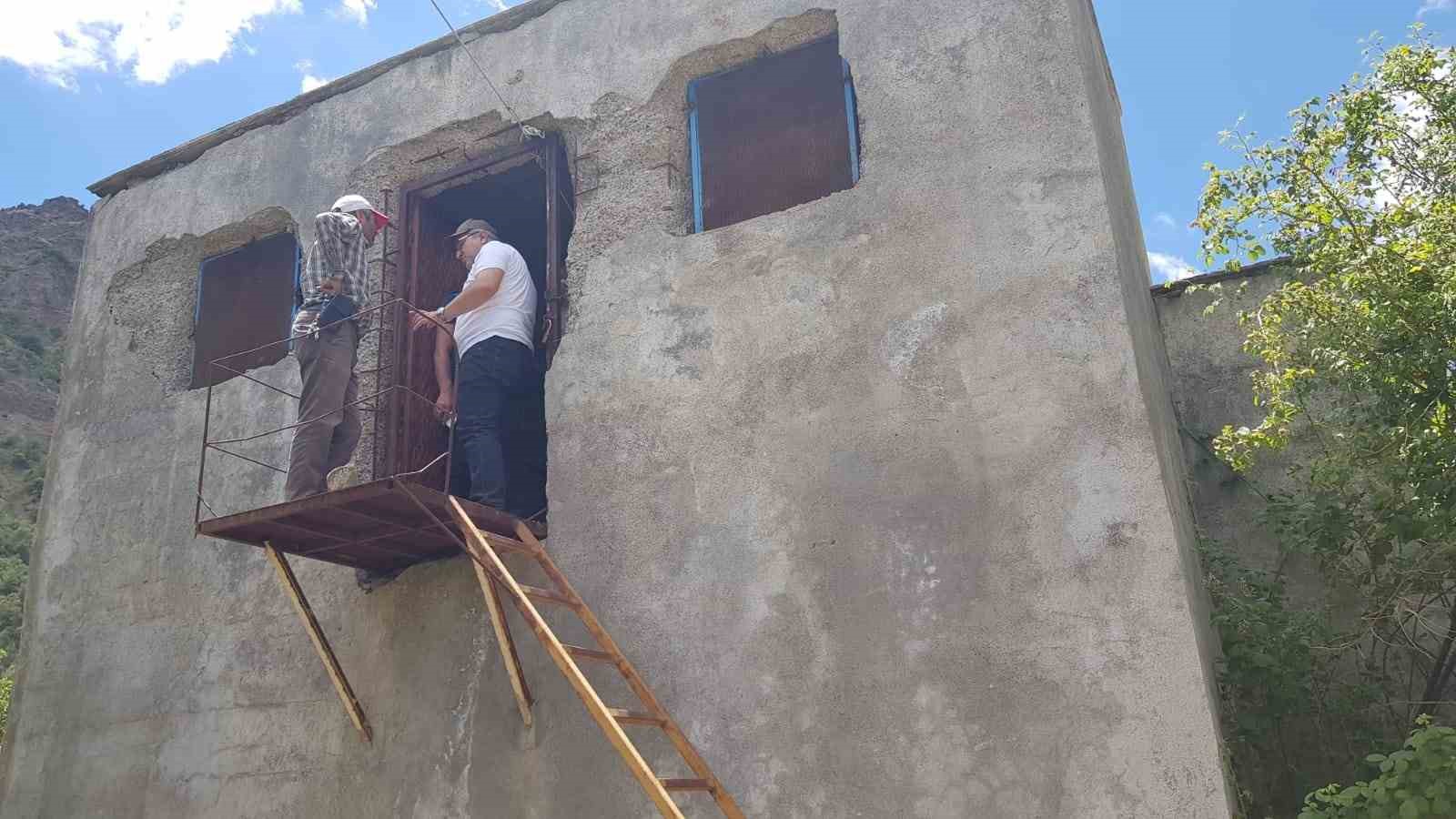 Başkan Ünlü su kaynaklarını inceledi
