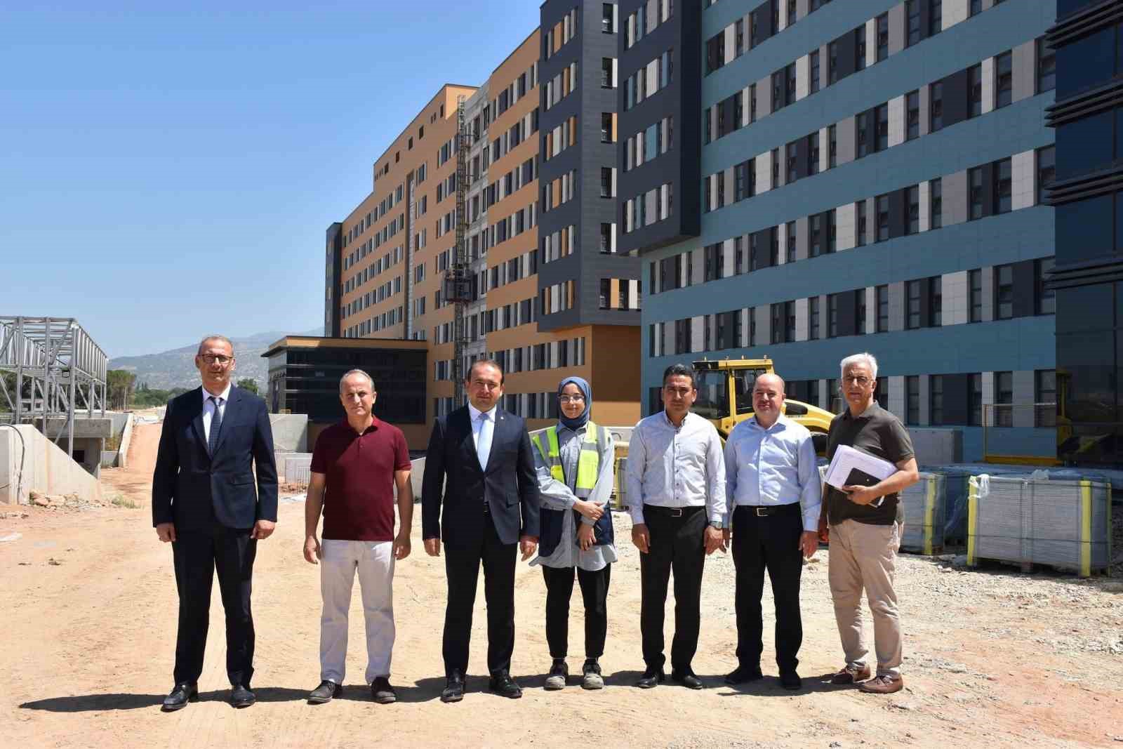 Müdür Şenkul, Şehir Hastanesi’nde inceleme yaptı
