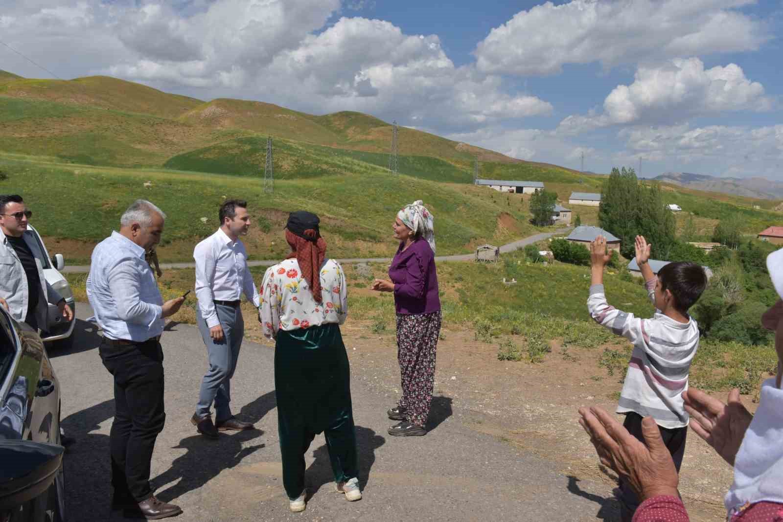 Karadağ 6 köyün taleplerini yerinde dinledi
