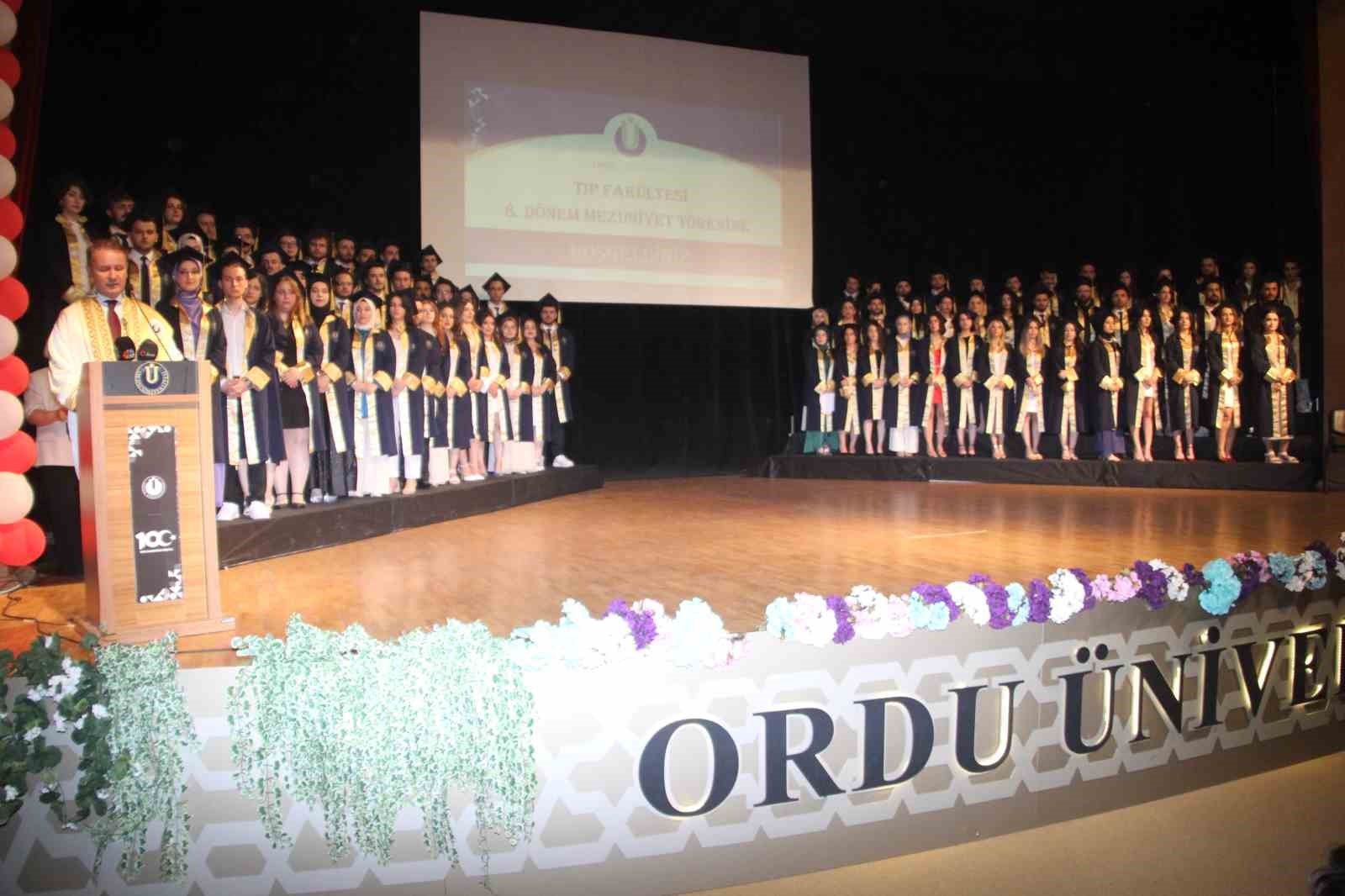 ODÜ Tıp Fakültesi 82 mezun verdi
