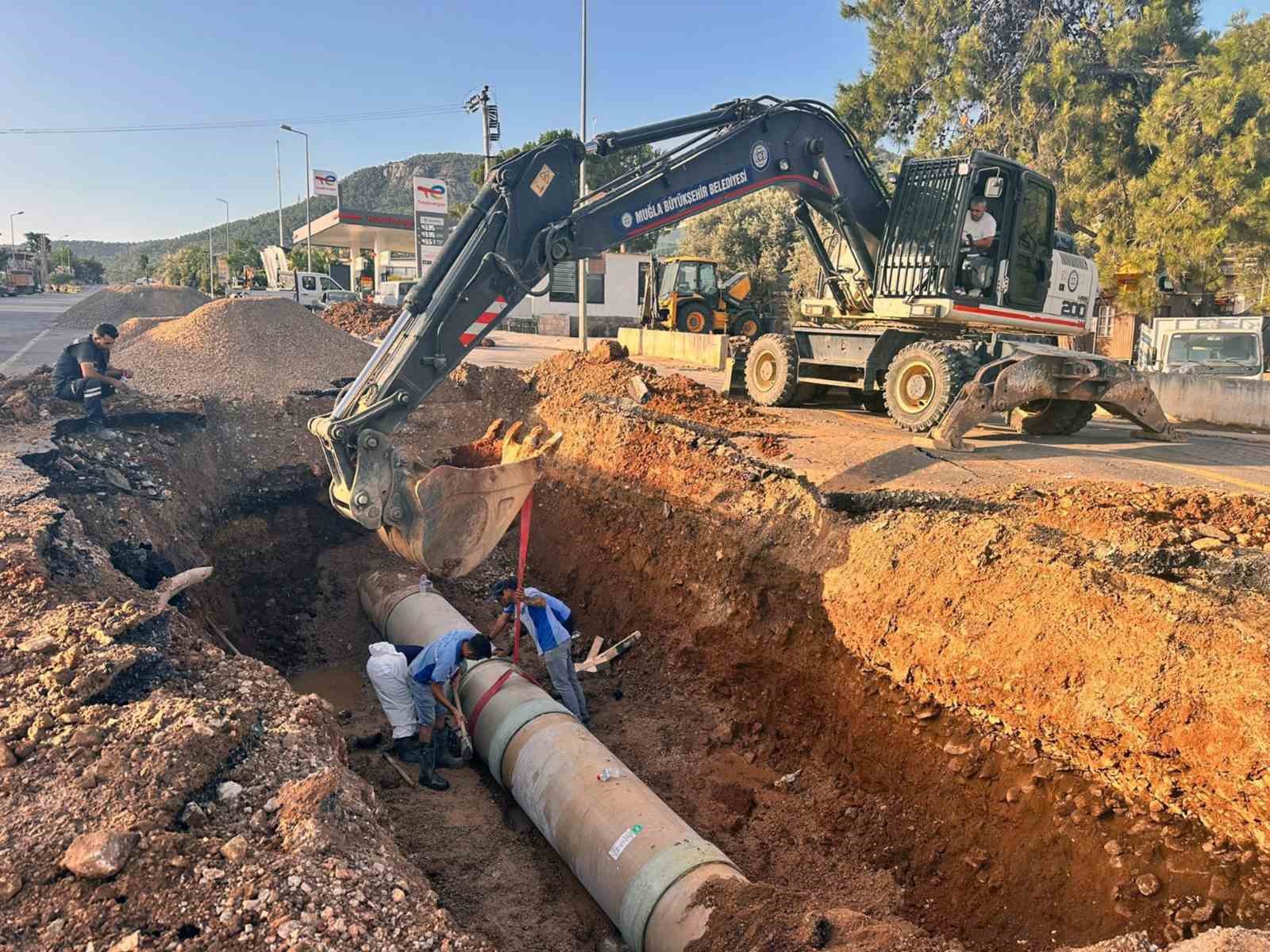 Bodrum’da arızalanan hatlara müdahale sürüyor
