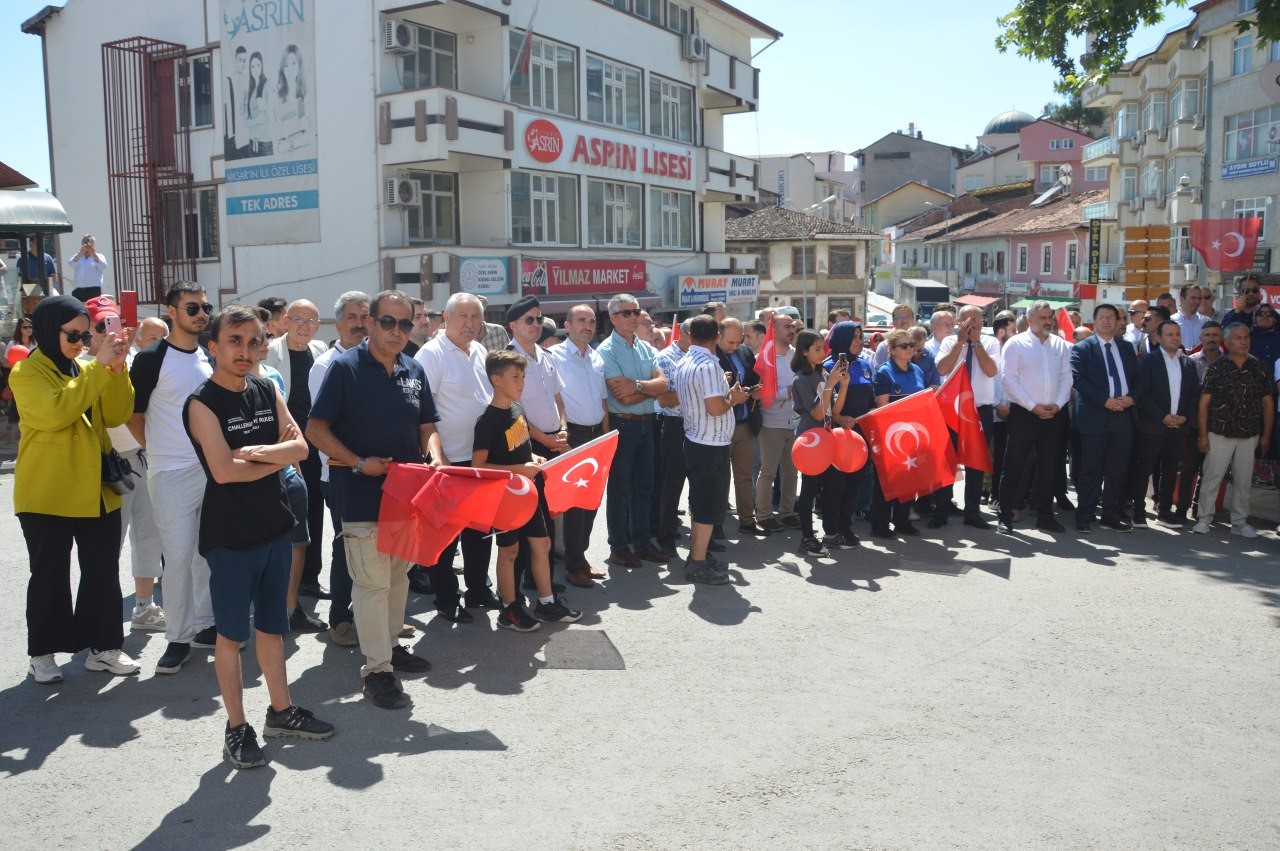 Anadolu’nun ilk mitingi Niksar’da yeniden canlandı
