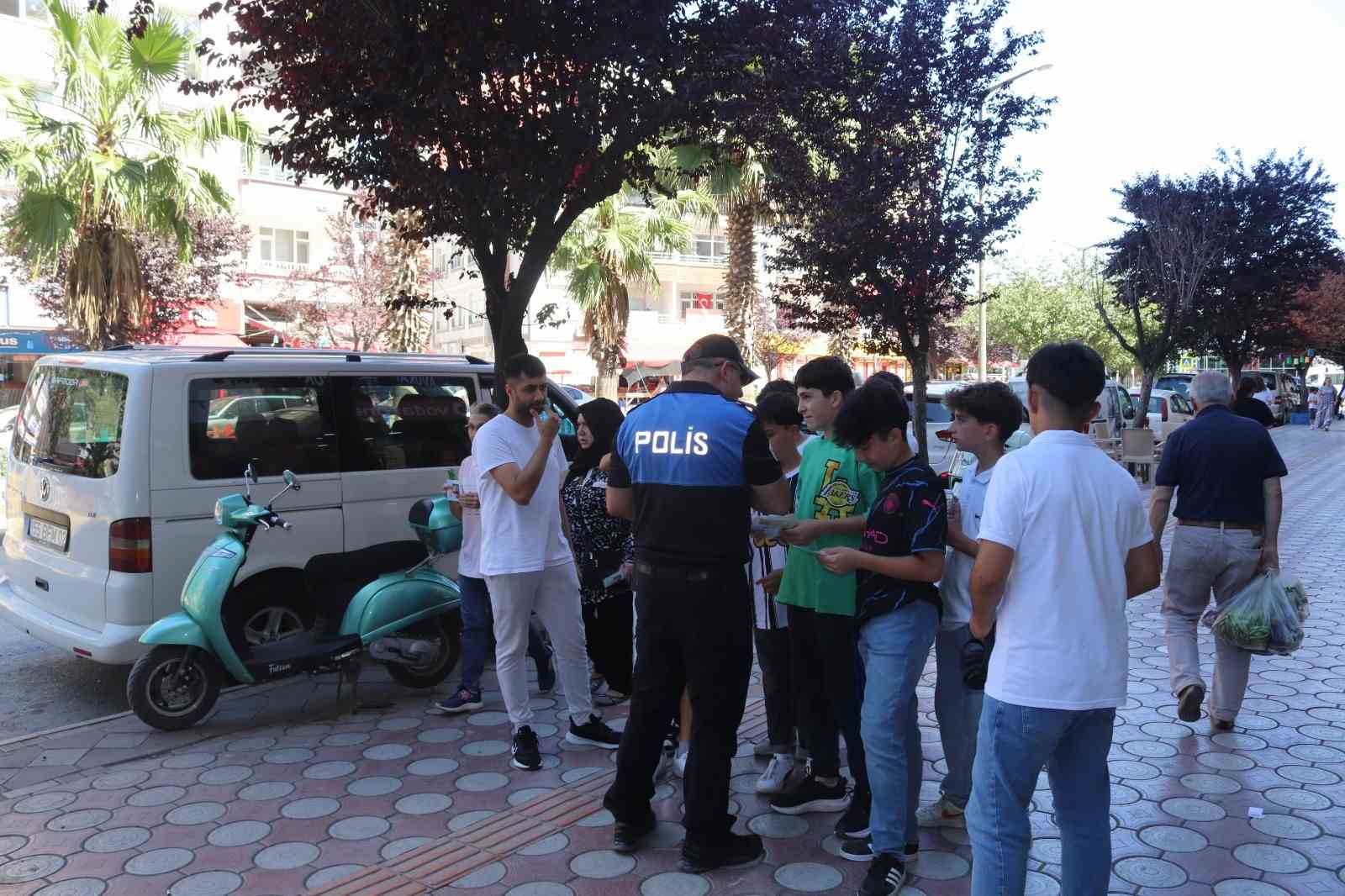 Toplum polisinden boğulmalara karşı uyarı
