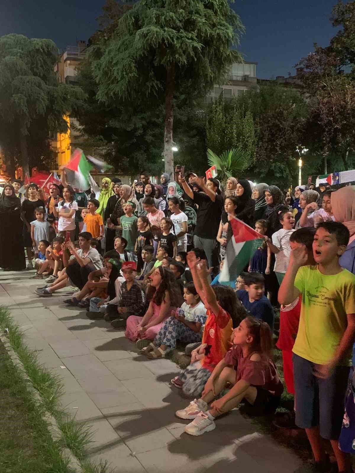 Manisalılar Gazze için bir araya geldi
