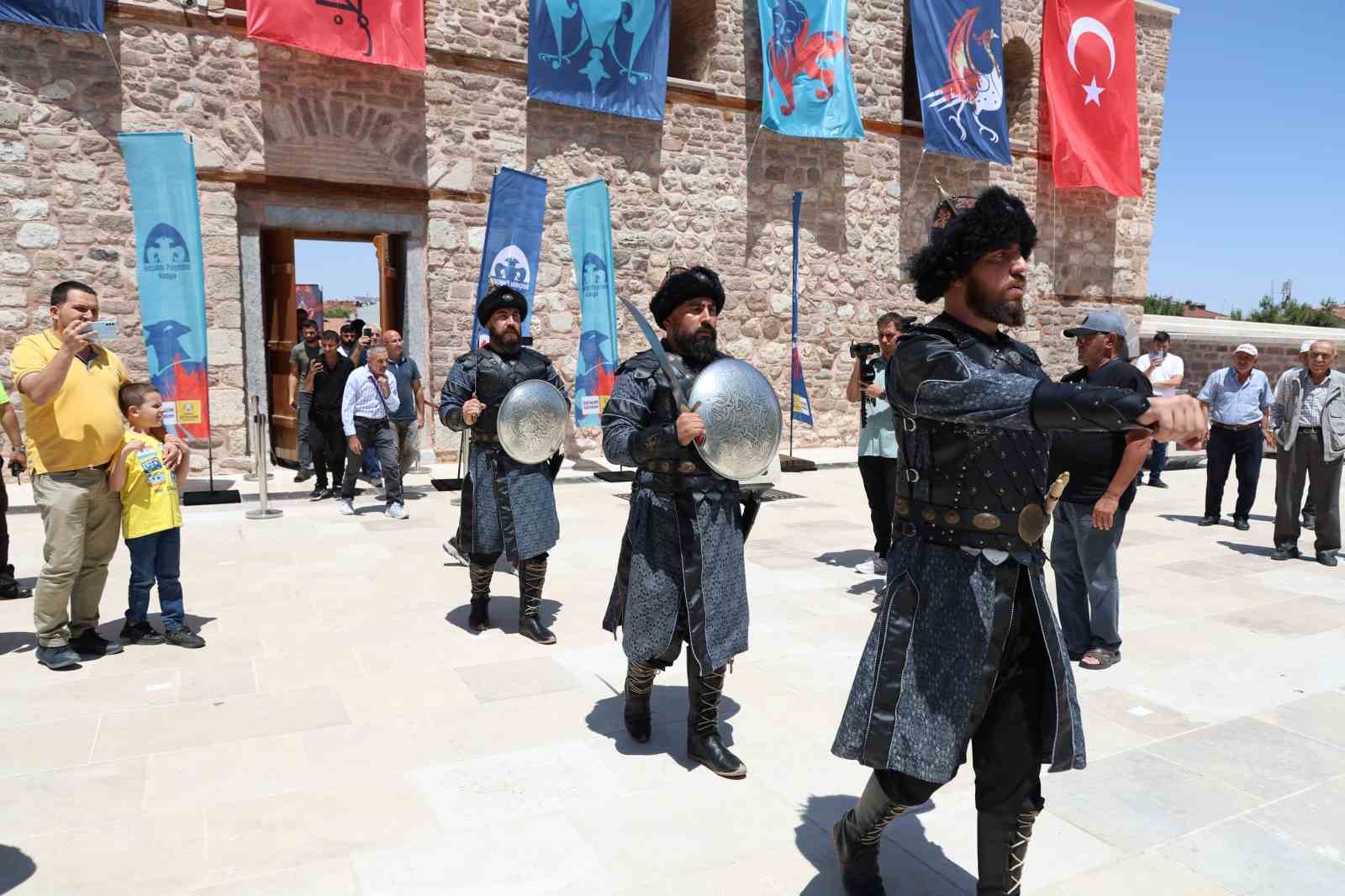 Konya’nın Darülmülk oluşunun 927. yılında Selçuklu Sultanları anıldı
