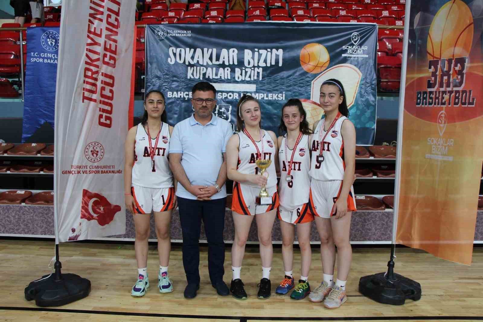 Basketbol Bölge şampiyonu yapıldı
