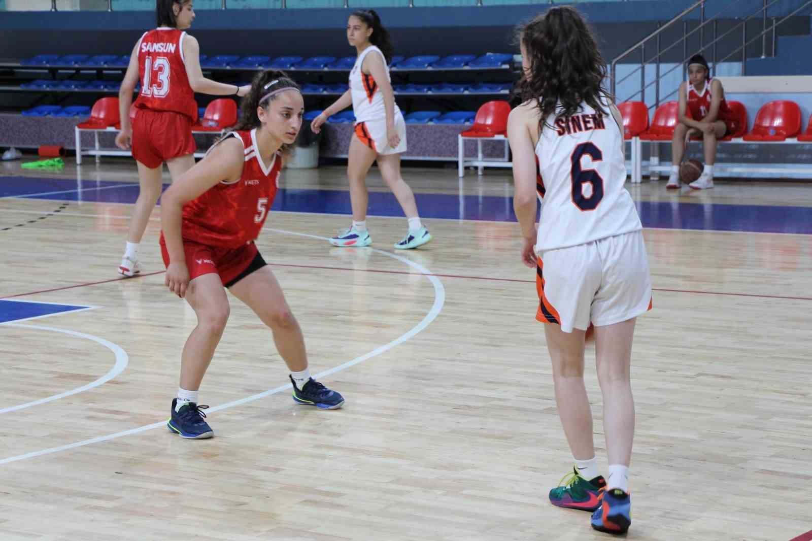 Basketbol Bölge şampiyonu yapıldı
