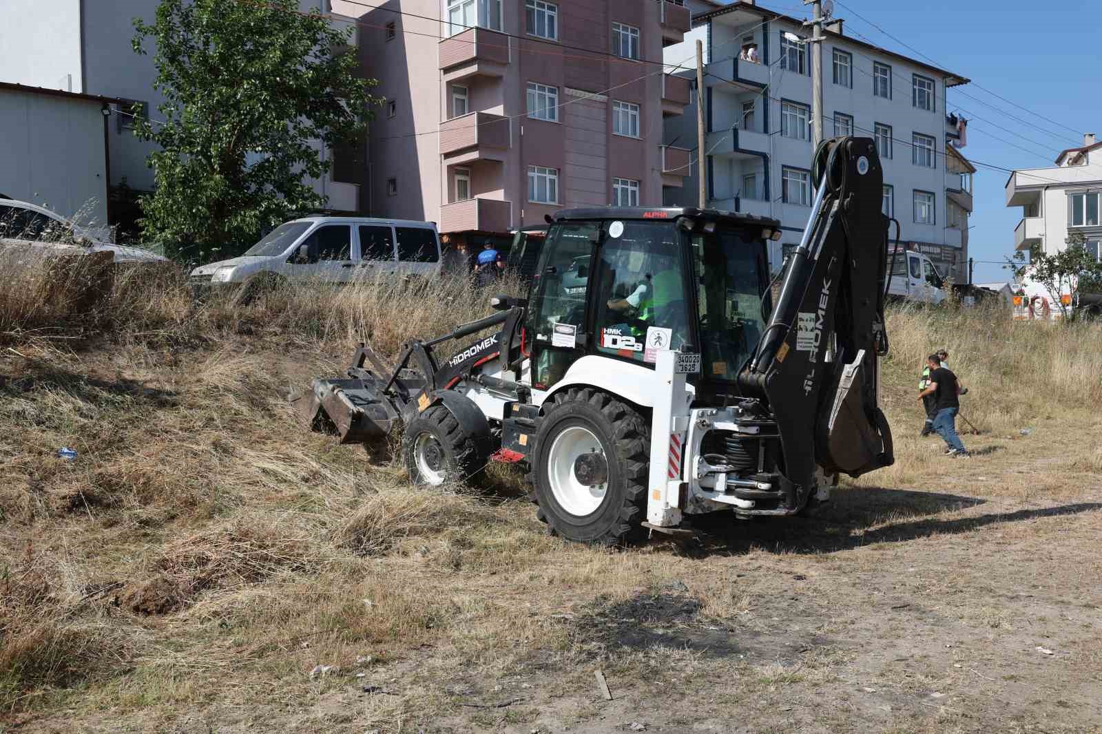 Darıca’da yaz temizliği başladı
