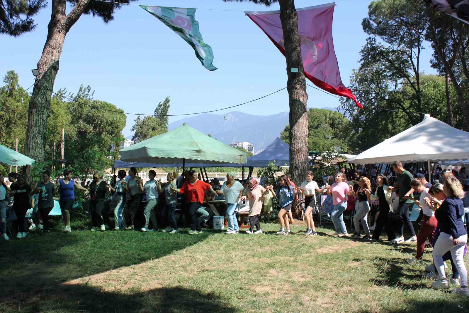 Geleneksel Özhan piknik etkinliği coşkuyla gerçekleşti
