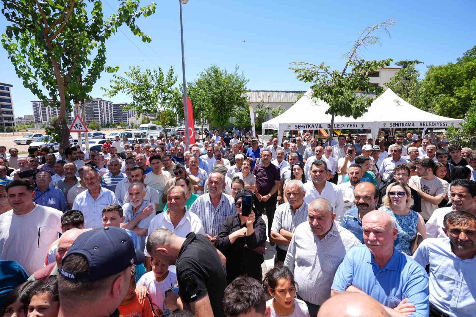 Şehitkamil’de emeklilere özel “Emeklihane” açıldı
