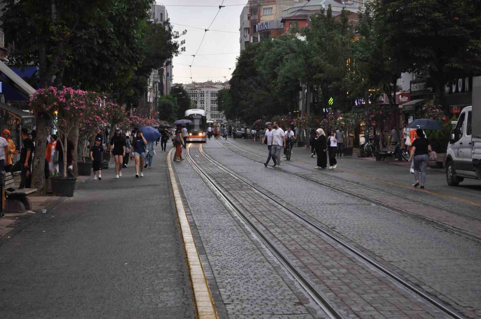 Eskişehir’de sağanak yağış etkili oldu
