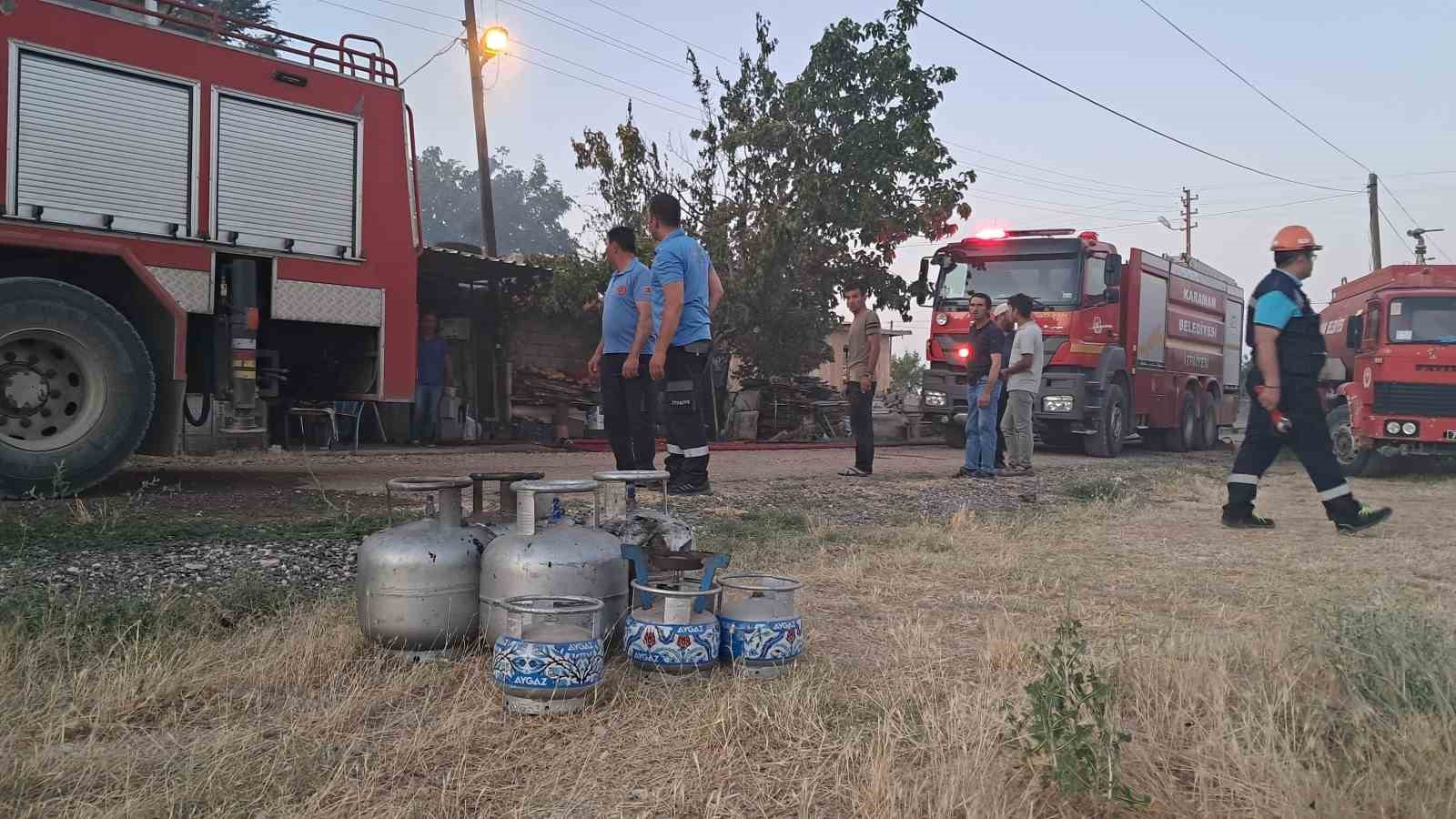 Karaman’da depo yangını korkuttu
