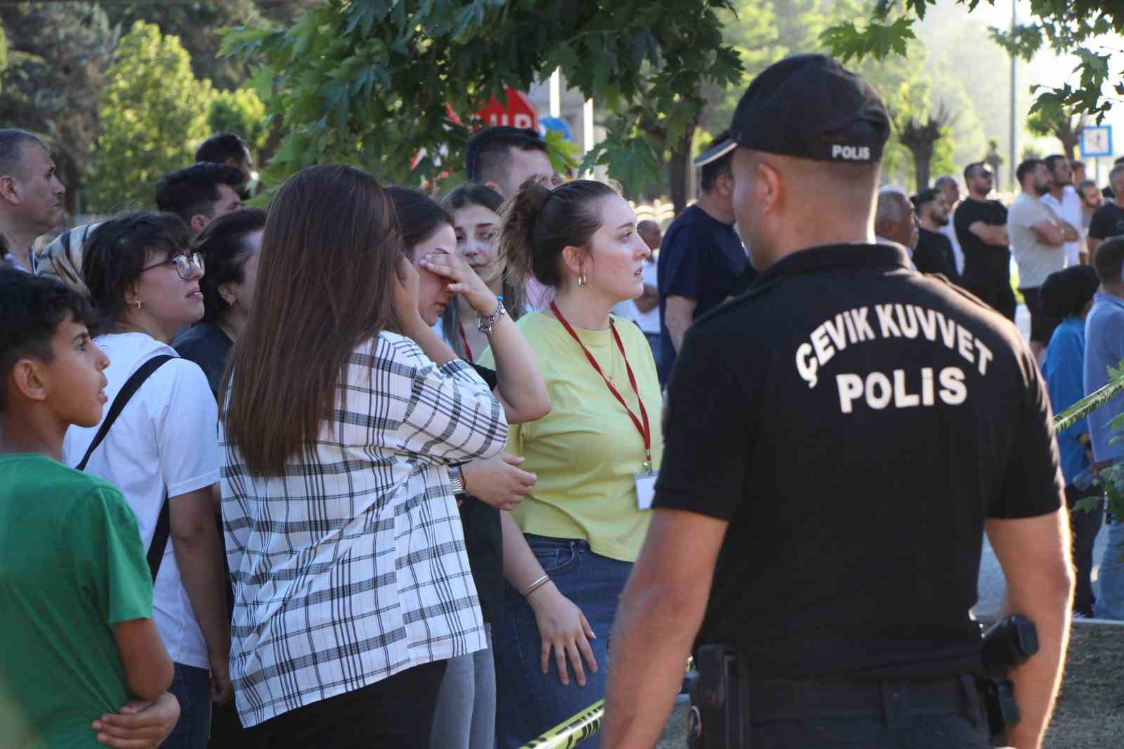 Amasya’da İstanbul Evim AVM’de yangın: Alevler göğe yükseldi
