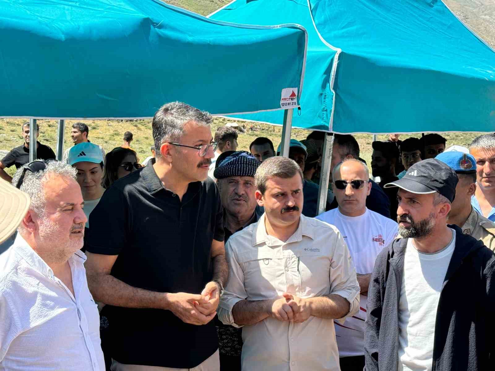 Çukurca ’5. Fotosafari ve Doğa Sporları Festivali’ coşkuyla devam ediyor
