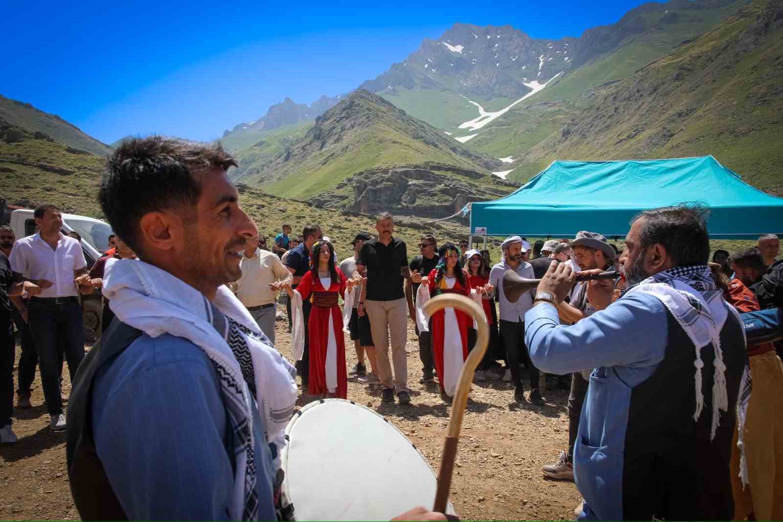 Çukurca ’5. Fotosafari ve Doğa Sporları Festivali’ coşkuyla devam ediyor
