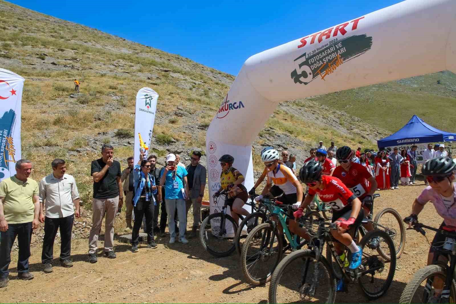 Çukurca ’5. Fotosafari ve Doğa Sporları Festivali’ coşkuyla devam ediyor
