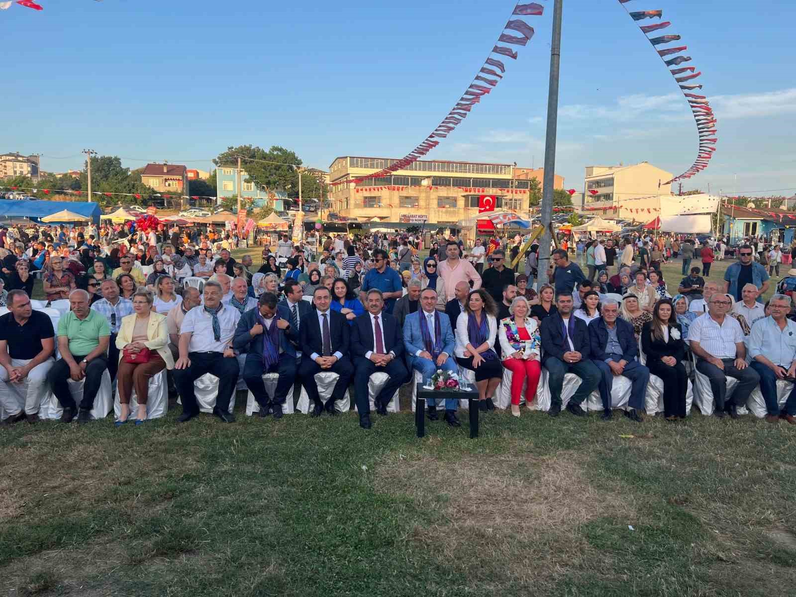 Tekirdağ’da 20. Geleneksel Yayla Şenlikleri başladı: Yüzlerce kişilik horon böyle görüntülendi
