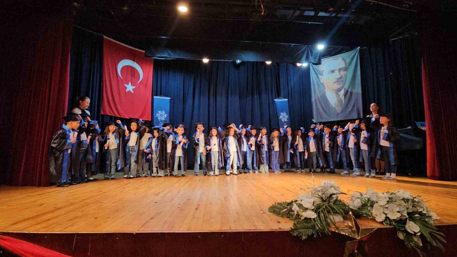 Nazilli’deki Büyükşehir ÇGM ilk mezunlarını verdi
