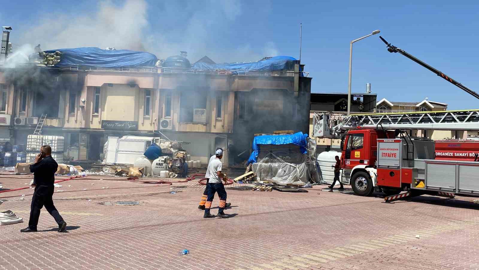 Konya’da kozmetik ürünleri üreten iş yerinde yangın
