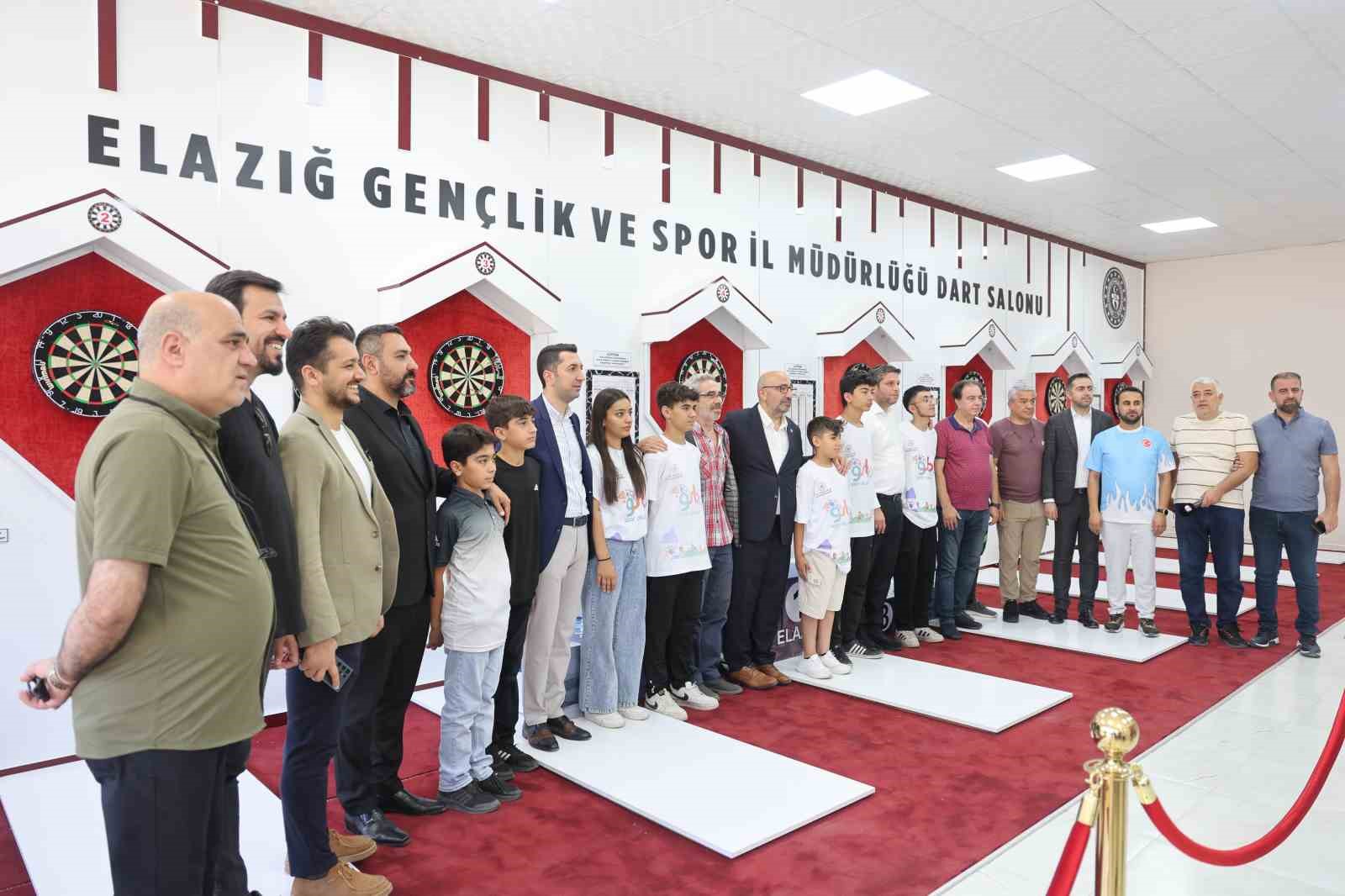 Elazığ protokolü, Atatürk Stadyumu’nu inceledi
