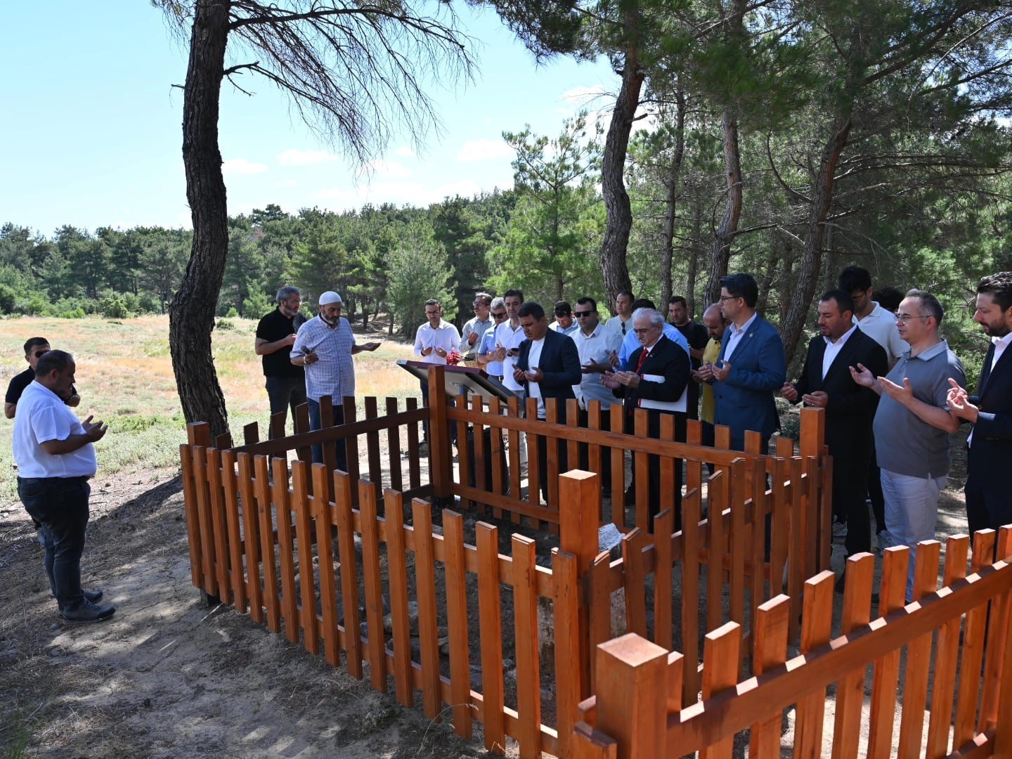 Tabip Binbaşı Mehmet İsmail Bey Kabri Başında Anıldı
