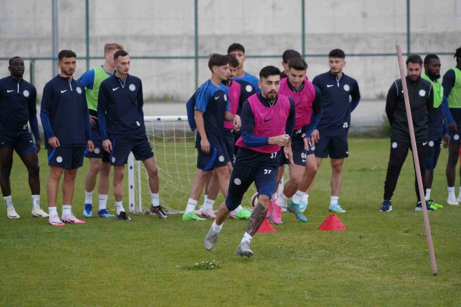 Çaykur Rizespor, Erzurum’da yeni sezon hazırlıklarına devam ediyor
