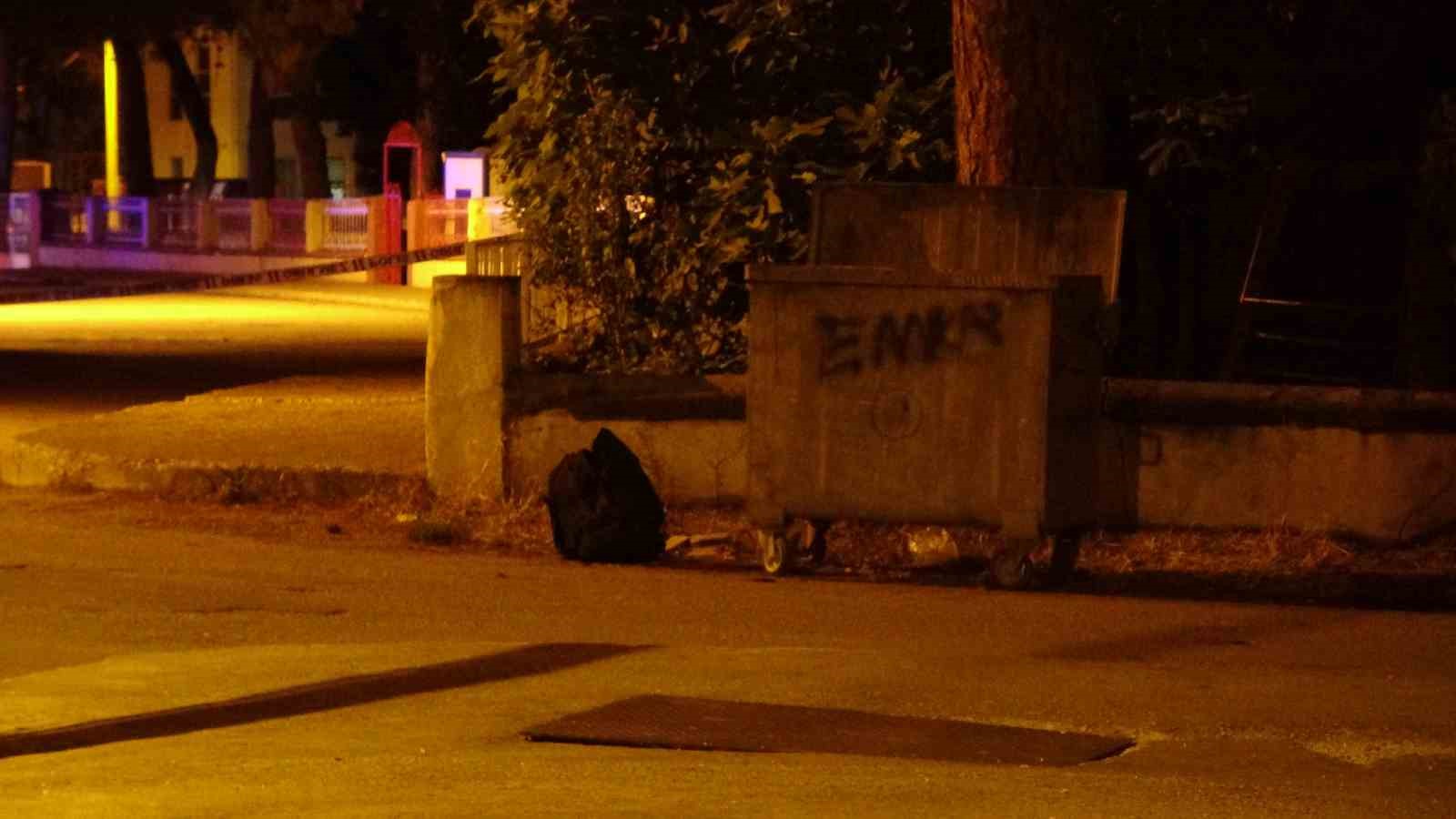 Burdur’da yol kenarına bırakılan şüpheli çanta ekipler tarafından fünye ile patlatıldı
