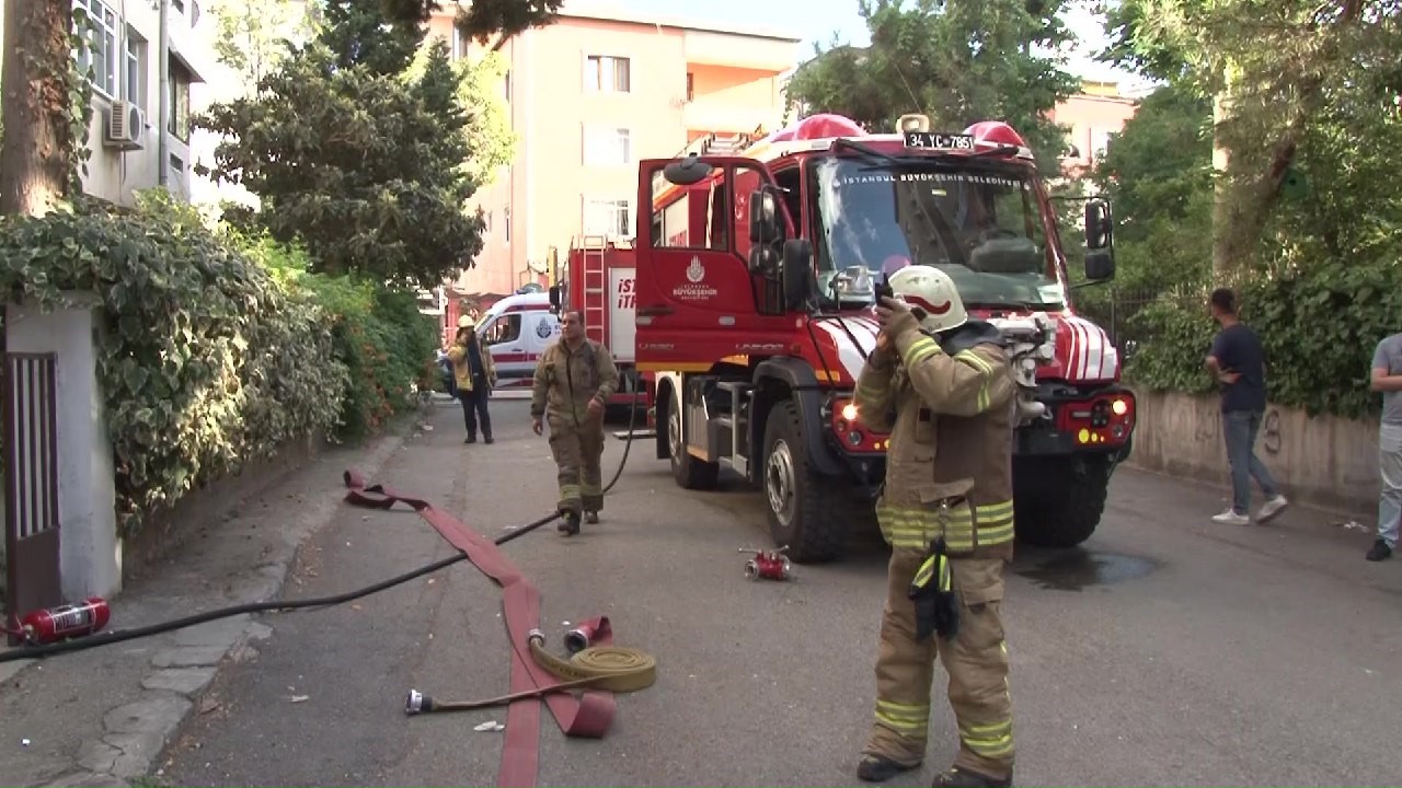 Kartal’da bir dairede tüp patladı, 4 katlı apartman tahliye edildi
