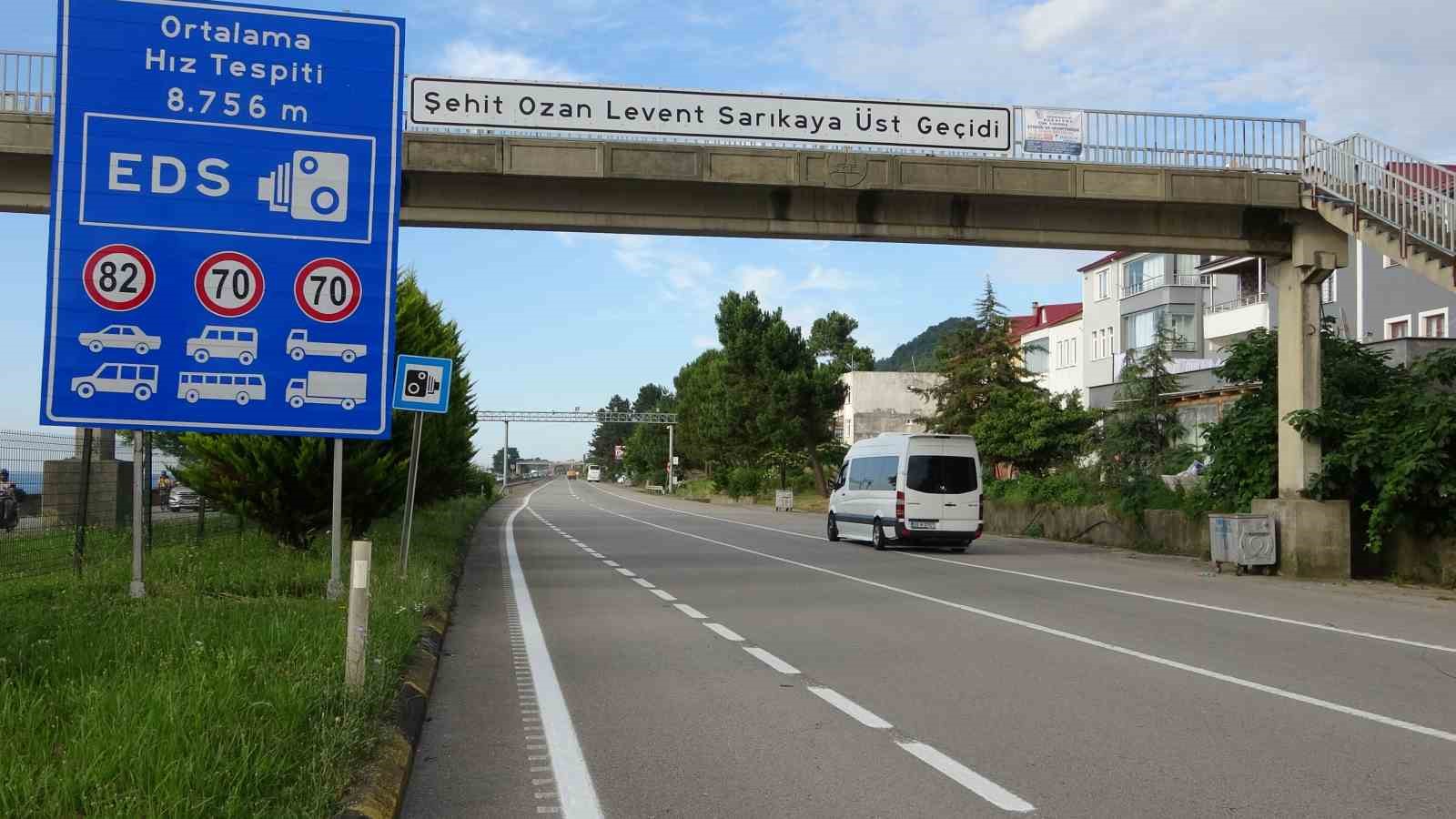 Karadenizli şarkıcıdan ortalama hız tespit sistemine türkülü tepki
