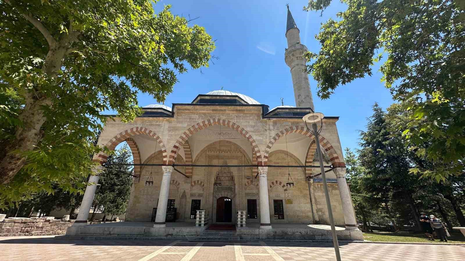 Mimar Sinan ekolünün Ankara’daki tek örneği olan Cenab-ı Ahmet Paşa Camii’nde 5 asırdır ezan sesi yükseliyor
