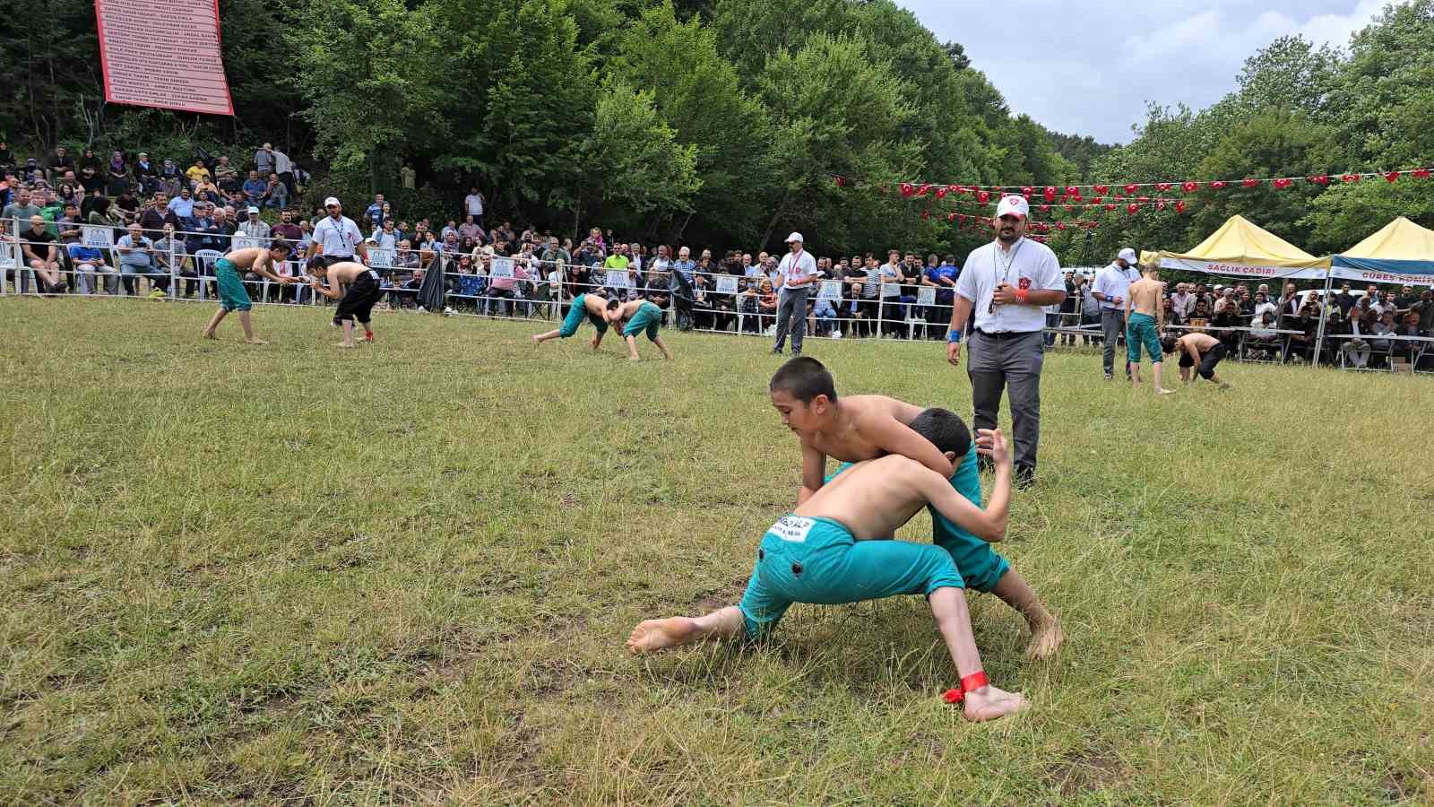 Pehlivanlar Tokat’ta kapıştı
