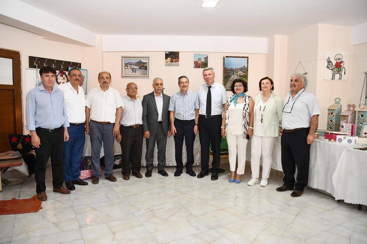 Sivrihisarlı kadınların ’El Emeği ve Göz Nuru Sergisi’ yoğun ilgi gördü
