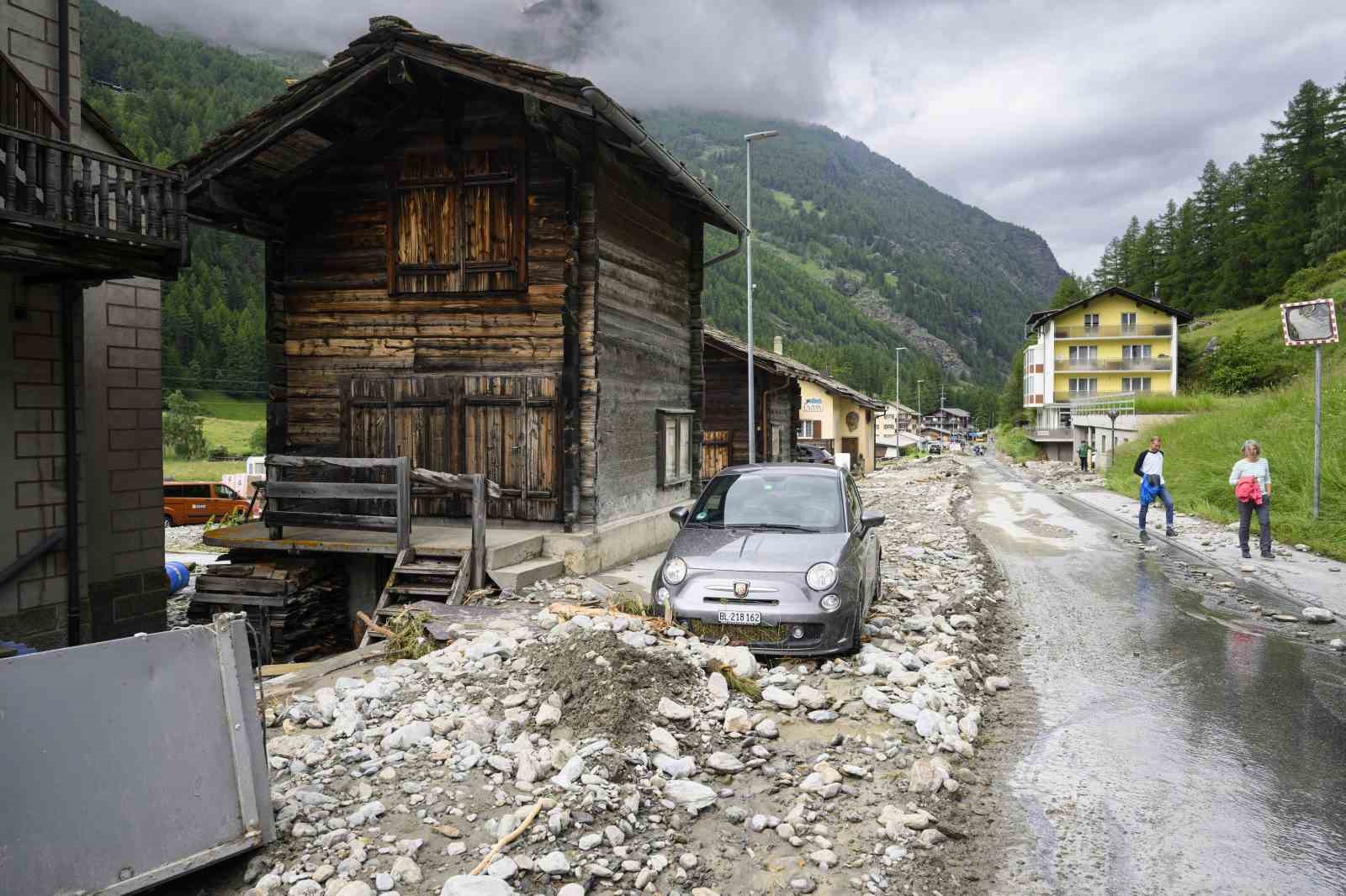 İsviçre’de heyelan ve sel: 4 ölü, 2 kayıp
