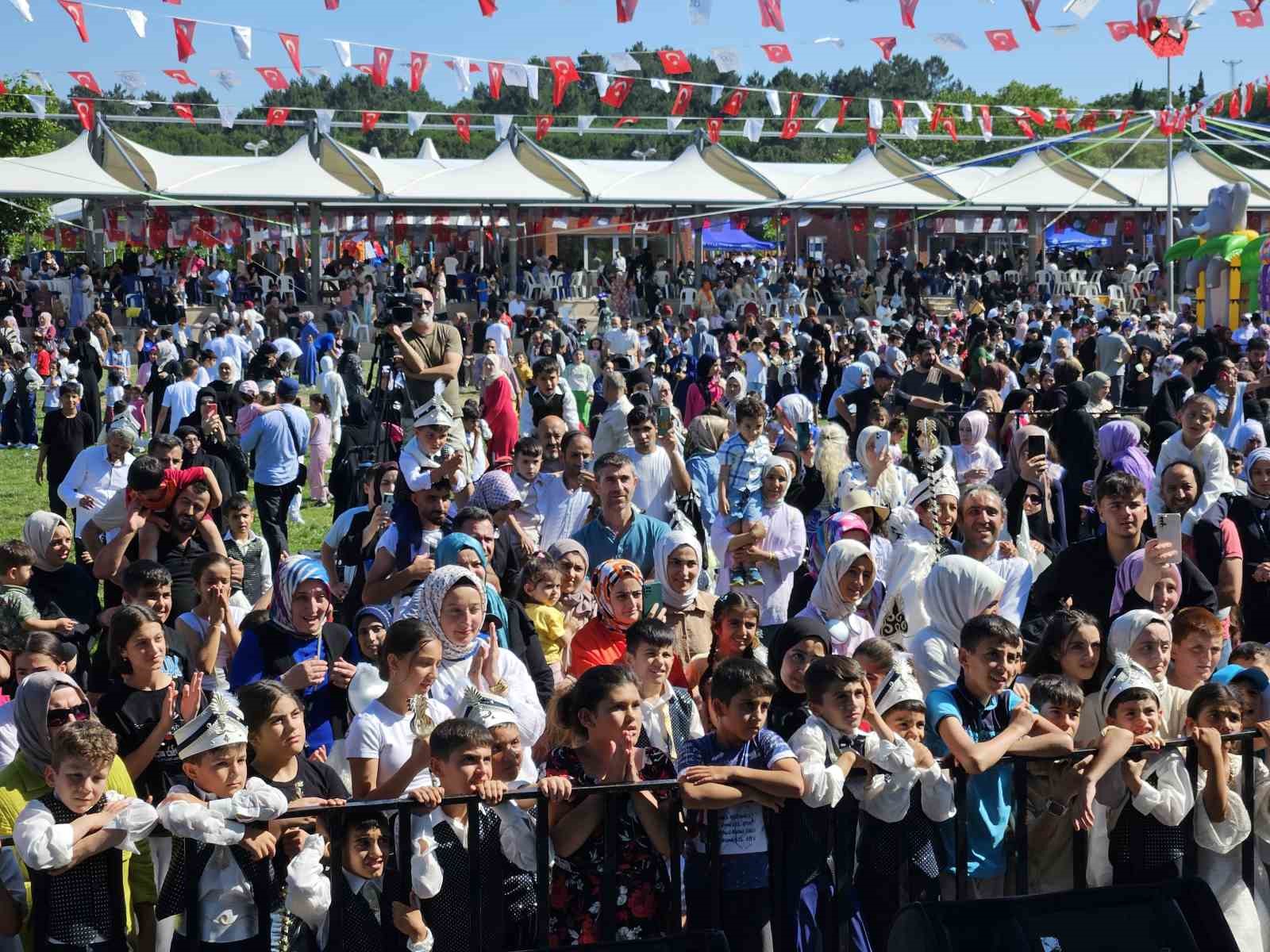 Arnavutköy’de toplu sünnet töreni
