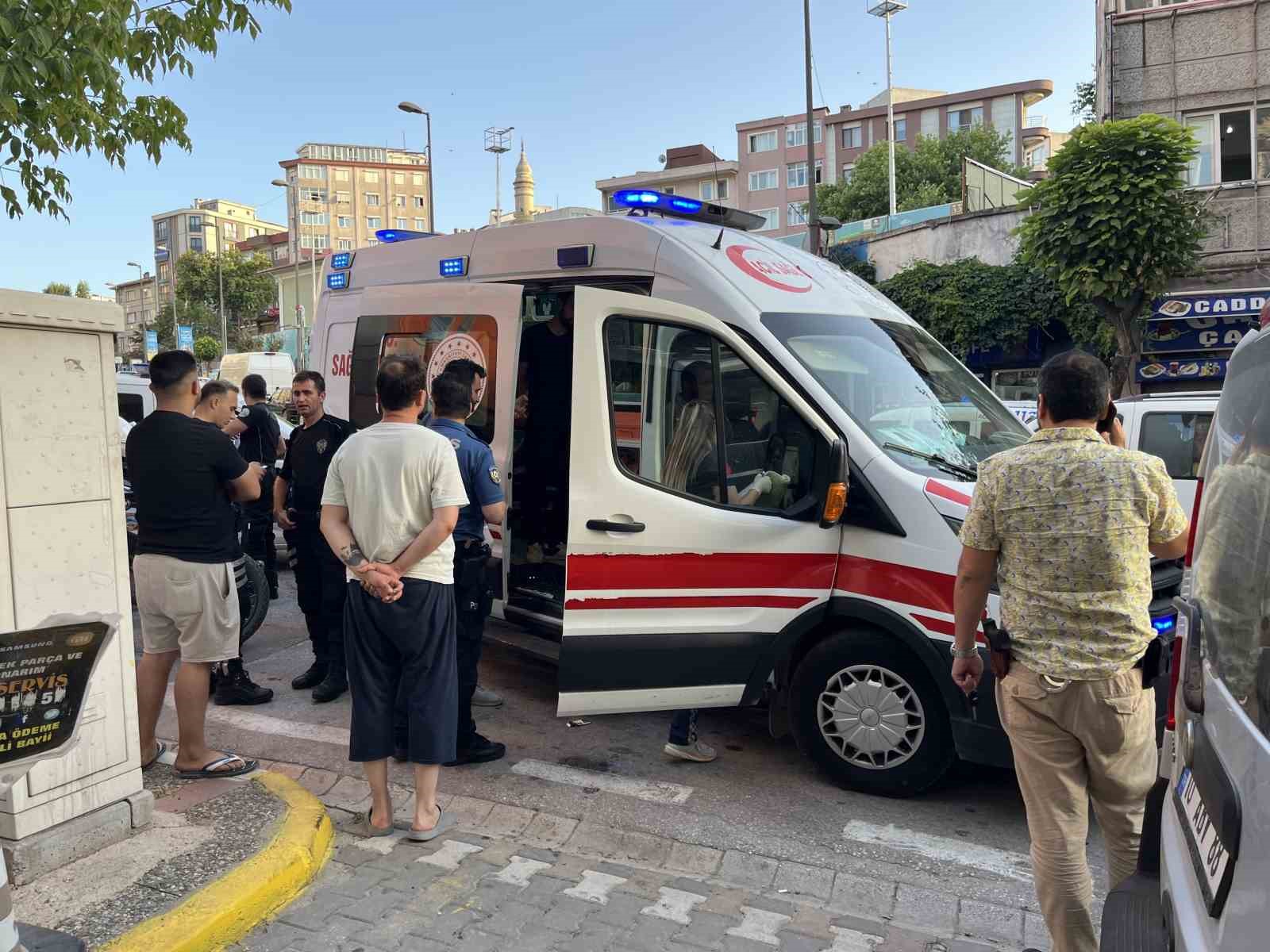 Bandırma’da husumetlisinin dükkanını taşlayan şahıs tutuklandı
