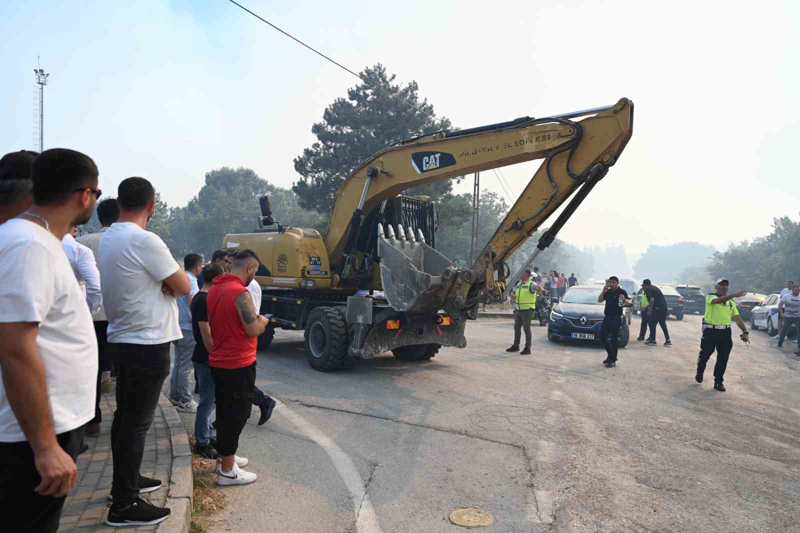 Bursa’da yangın seferberliği sürüyor
