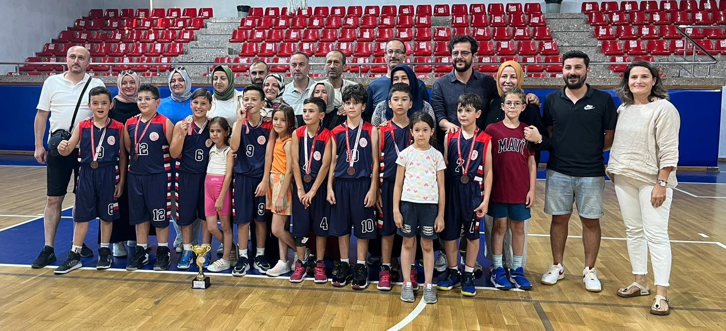 Yerel ligin şampiyonu Düzce Akademi oldu
