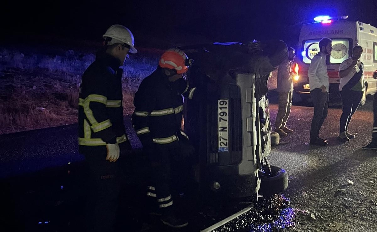 Mardin’de tır ile hafif ticari araç çarpıştı: 2 yaralı
