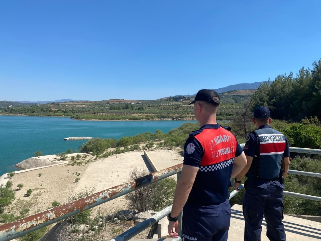 Jandarma ekipleri yasak bölgeye giren şahıslara cezai işlem uyguladı
