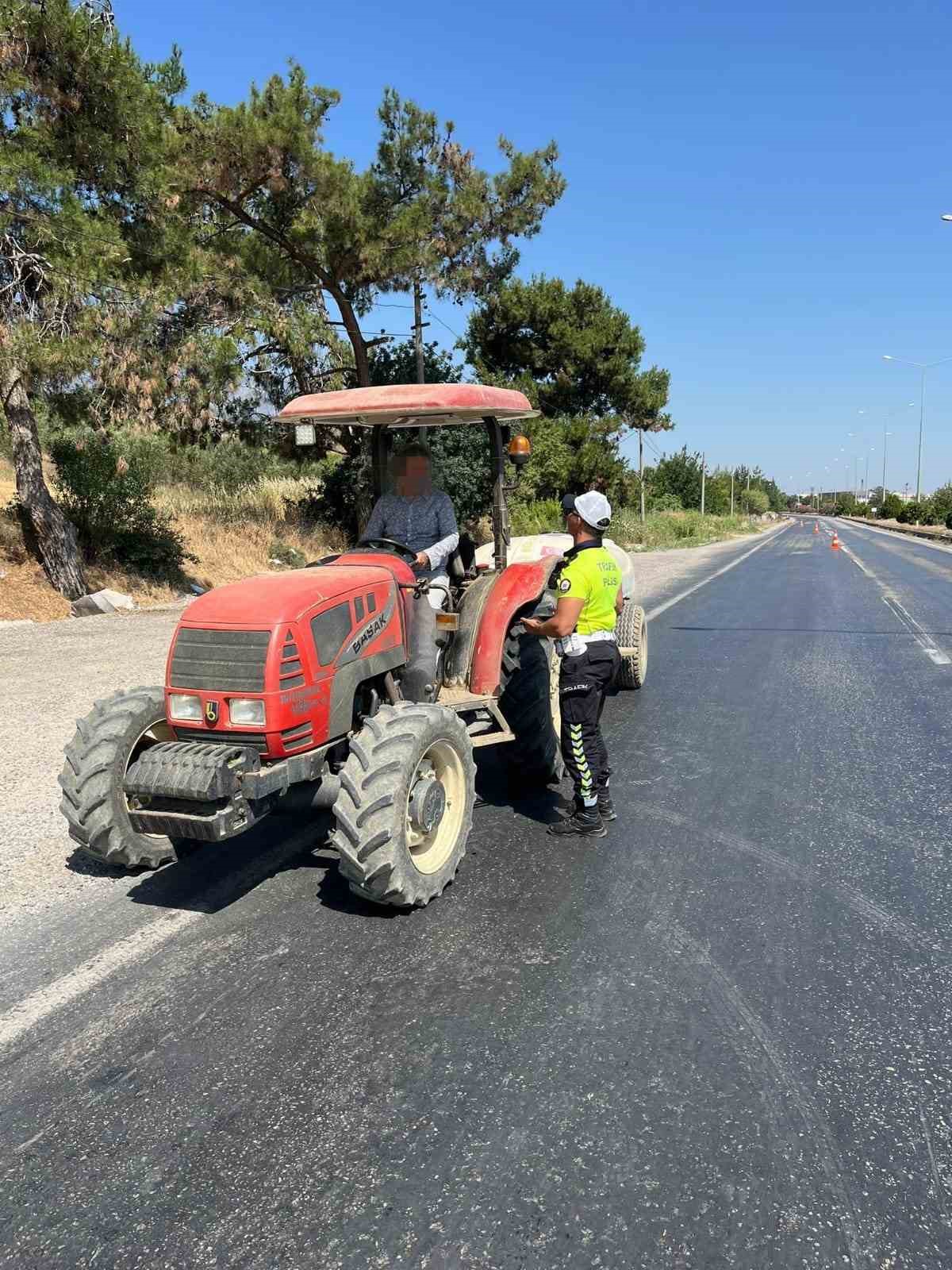 Manisa emniyetinden 5 ilçede tarım araçlarına denetim
