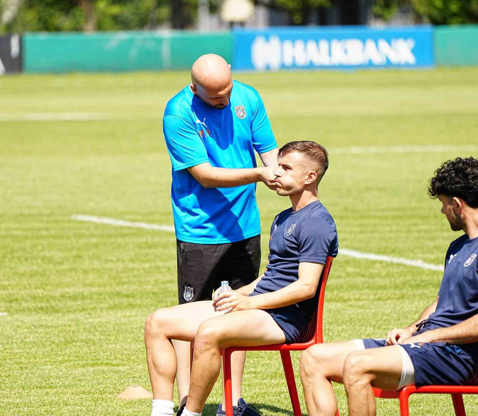 Başakşehir’de futbolcular sağlık kontrolünden geçti
