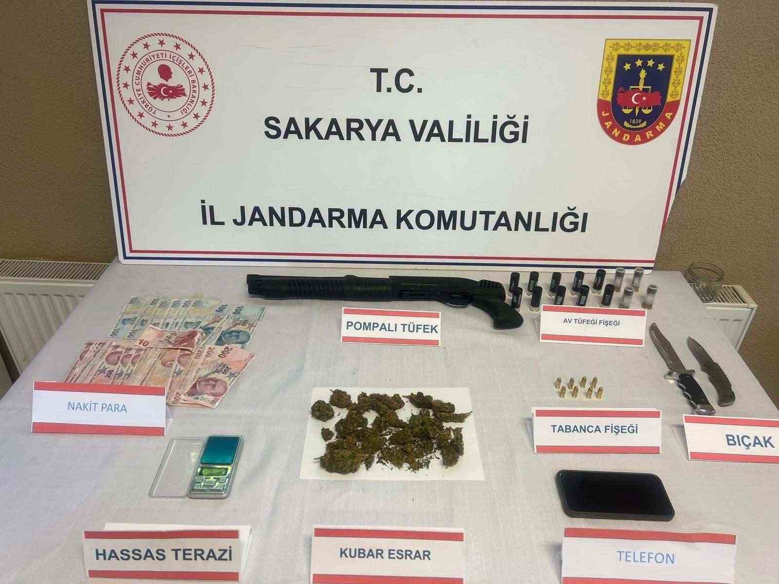 Jandarma altı ayda 55 kilo uyuşturucu ele geçirdi: Bin 165 şüpheliye işlem yapıldı
