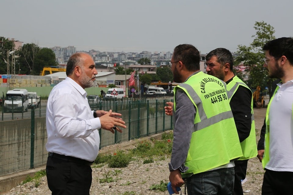 Başkan Sandıkçı: “İlçemizin ulaşım ağını güçlendiriyoruz”
