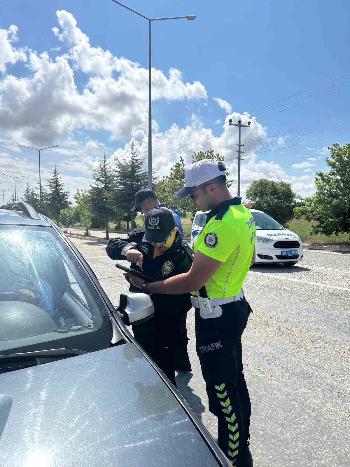 Özel çocuğun hayalini polis gerçekleştirdi
