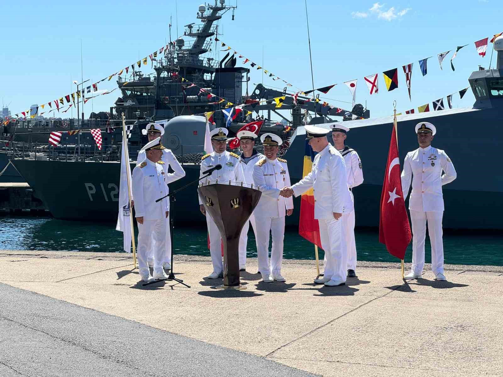 1 Temmuz Denizcilik ve Kabotaj Bayramı’nda MCM Black Sea gemileri boğaza açıldı
