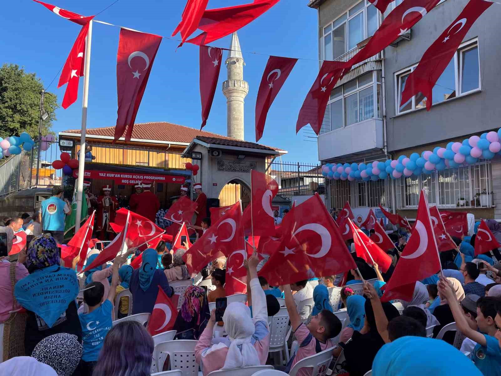 Hürrem Çavuş Camii Yaz Kur’an Kursu coşkuyla açıldı
