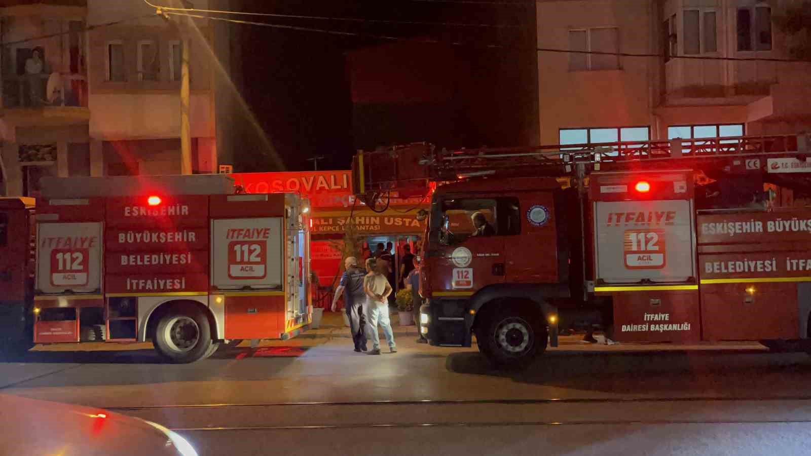 Restoranda çıkan baca yangını kısa sürede söndürüldü
