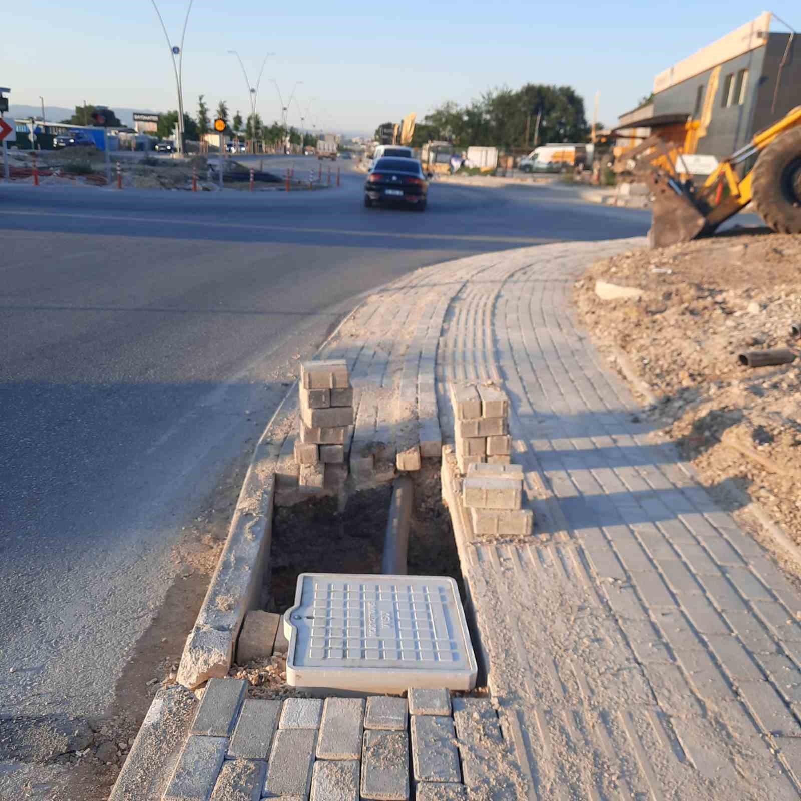 Çalı Yolu’nda eksikler dolu
